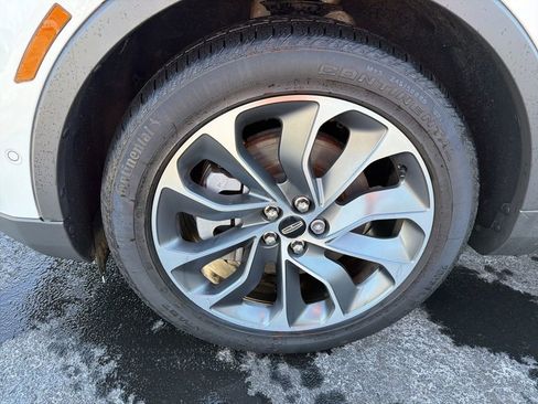 Used 2023 Lincoln Nautilus Reserve w/ Equipment Group 201A image 10