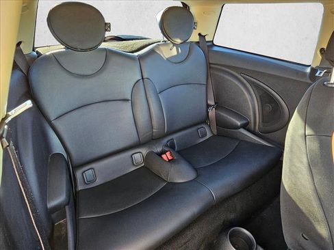 Used 2013 MINI Cooper Hardtop image 18