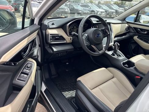 Used 2025 Subaru Outback Limited image 9