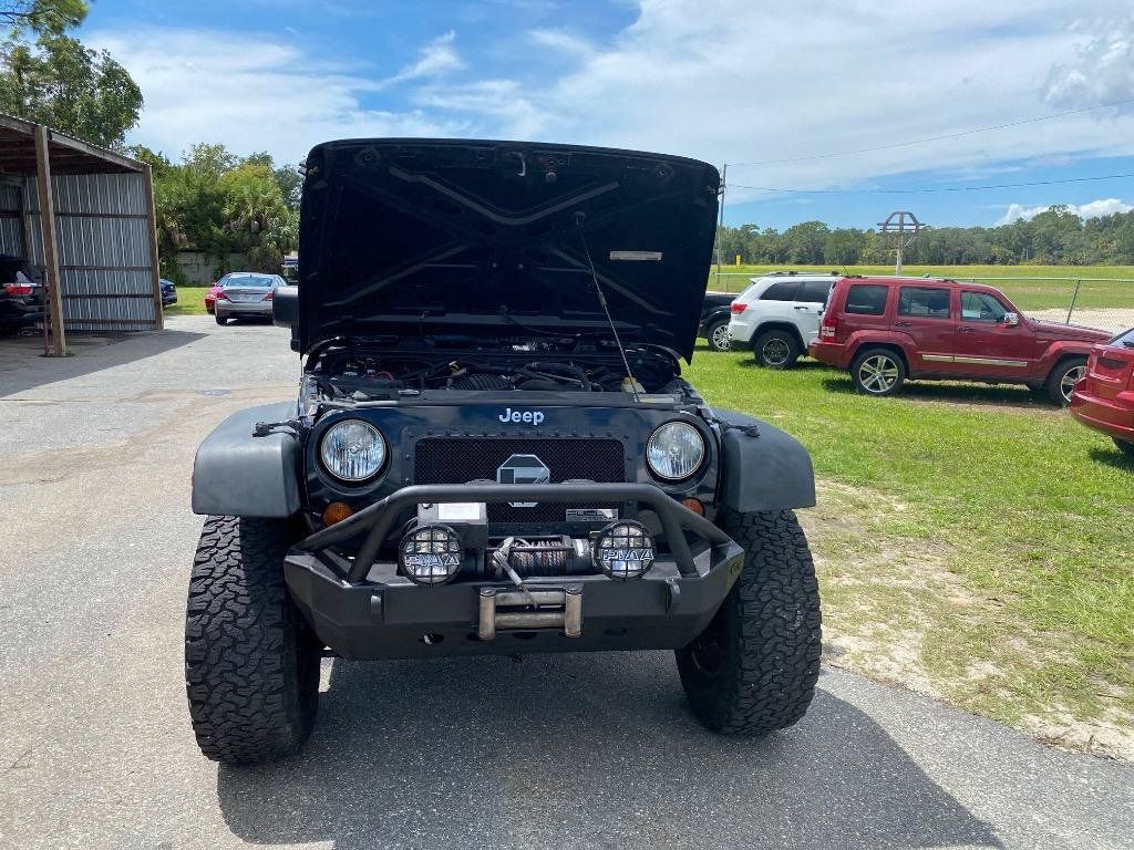 Used 2011 Jeep Wrangler Unlimited Sport w/ Connectivity Group AWD/4WD image 23
