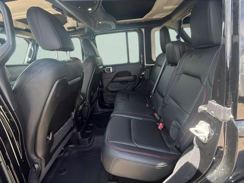 New 2026 Jeep Wrangler Unlimited Rubicon AWD/4WD image 23