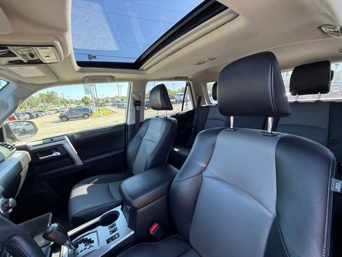 Used 2016 Toyota 4Runner SR5 Premium AWD/4WD image 13