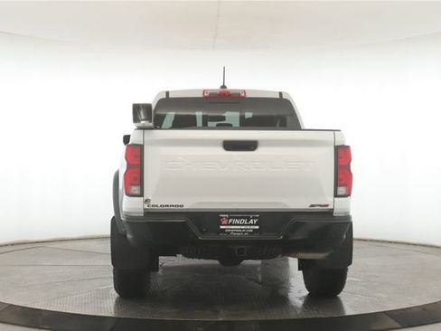 Used 2025 Chevrolet Colorado ZR2 w/ Technology Package image 11