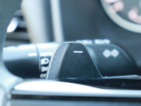 Used 2023 Nissan Rogue SV image 20