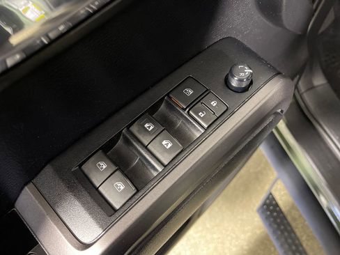 Certified 2021 Toyota Tacoma TRD Sport w/ Technology Package AWD/4WD image 16