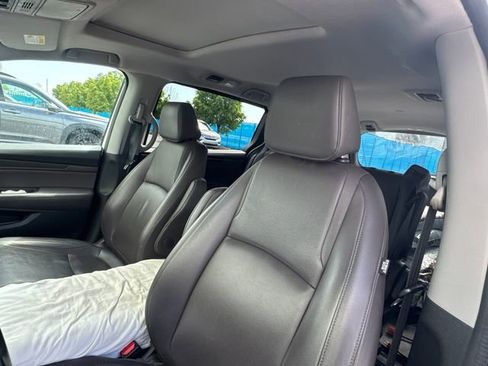 Used 2018 Honda Odyssey EX-L image 17