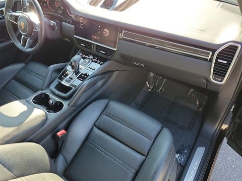 Certified 2023 Porsche Cayenne S Platinum image 19