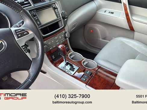Used 2013 Toyota Highlander Limited image 11