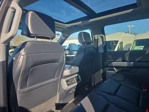 Certified 2025 Ford F250 Lariat w/ Lariat Ultimate Package image 26