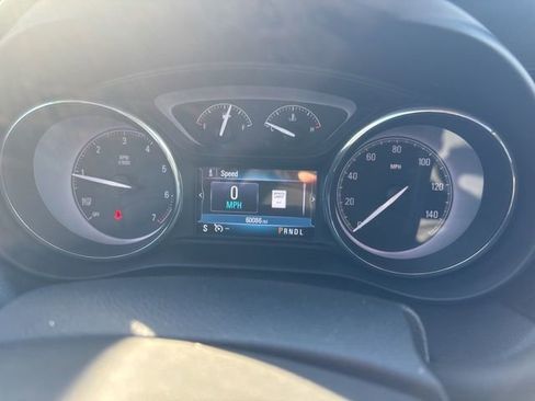 Used 2020 Buick Envision Essence w/ Experience Buick Package image 31