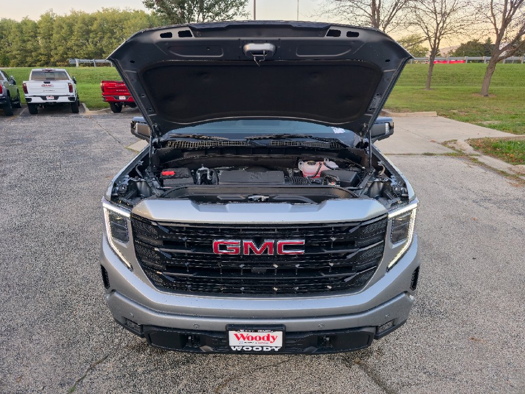 New 2026 GMC Sierra 1500 Elevation w/ Elevation Premium Package AWD/4WD image 32