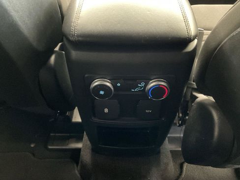 Used 2020 Ford Explorer XLT AWD/4WD image 21