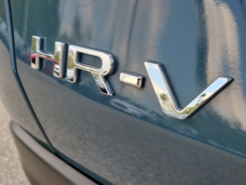 Used 2025 Honda HR-V LX image 10