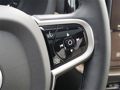 New 2026 Volvo XC60 B5 Plus w/ Protection Package Premier image 12