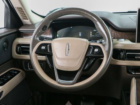 Used 2023 Lincoln Aviator Reserve w/ Equipment Group 201A RWD image 12
