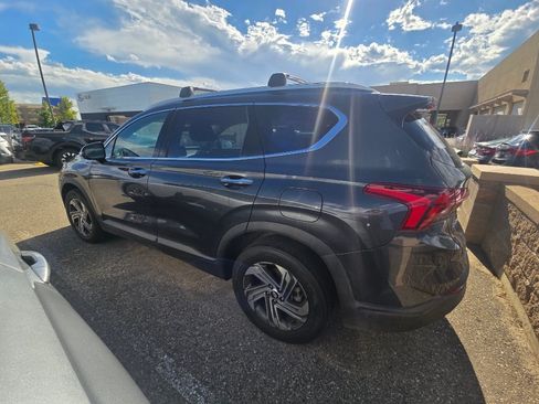 Used 2023 Hyundai Santa Fe SEL FWD image 2