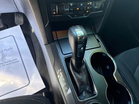 Used 2017 Ford Explorer XLT w/ Equipment Group 201A image 16