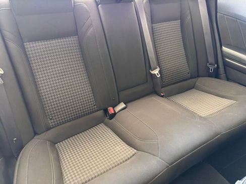 Used 2023 Dodge Charger SXT RWD image 18