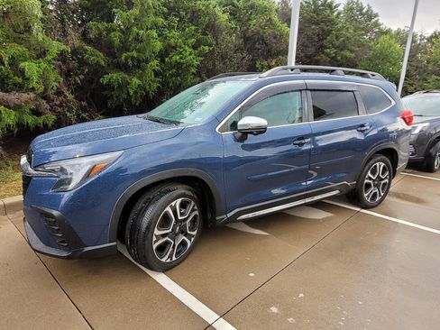 Used 2023 Subaru Ascent Limited w/ Technology Package AWD/4WD image 1