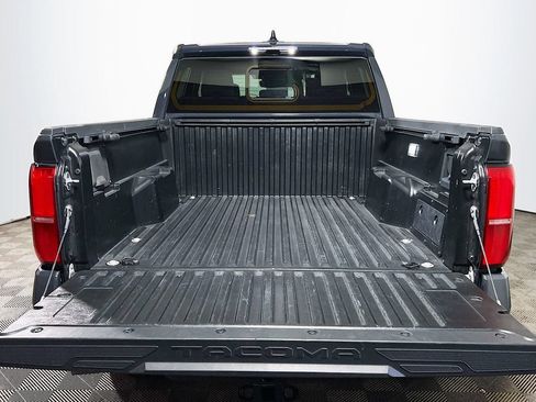 Certified 2024 Toyota Tacoma TRD Off-Road w/ TRD Off Road Upgrade Package AWD/4WD image 21