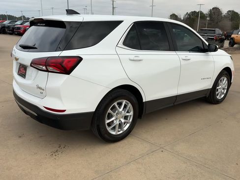 Used 2024 Chevrolet Equinox LT w/ LPO, Floor Liner Package image 9