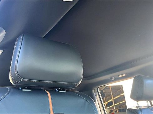 Used 2024 Ford F250 Platinum image 26