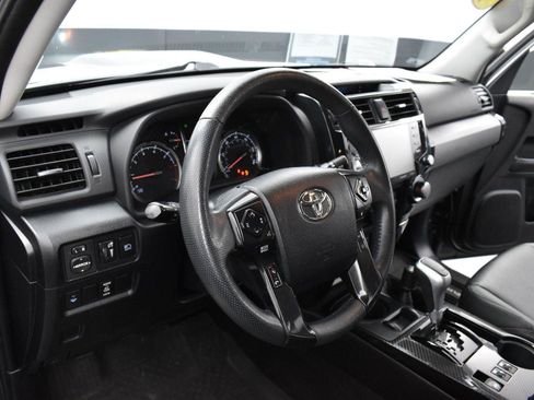 Used 2021 Toyota 4Runner TRD Off-Road Premium w/ Moonroof Package AWD/4WD image 12