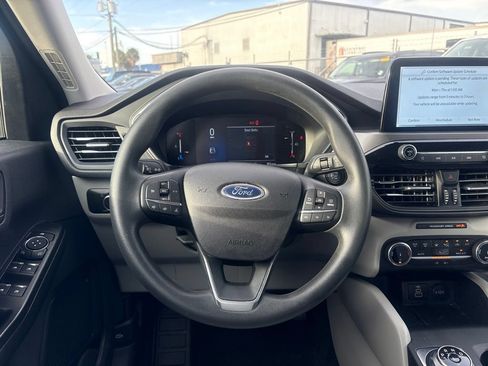 Used 2025 Ford Escape Active FWD image 18