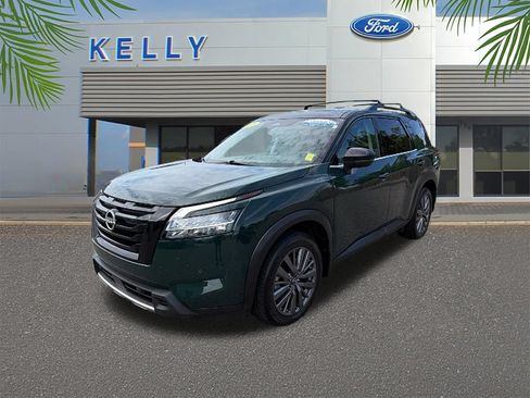 Used 2023 Nissan Pathfinder SL w/ SL Premium Package FWD image 1