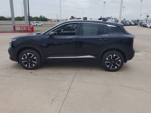 New 2026 Nissan Kicks SV w/ Cold Weather Package AWD/4WD image 4