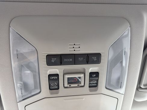 Used 2022 Toyota RAV4 XLE Premium AWD/4WD image 19