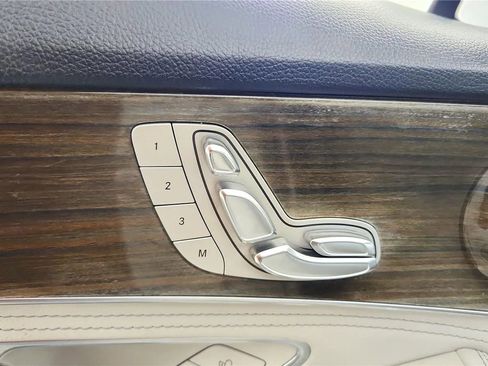 Used 2015 Mercedes-Benz C 300 4MATIC Sedan image 28