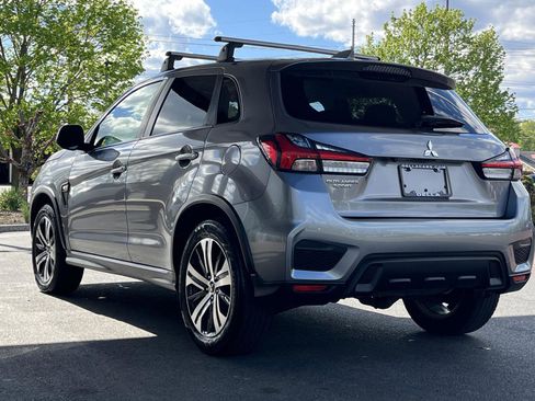 Used 2020 Mitsubishi Outlander Sport ES AWD/4WD image 9