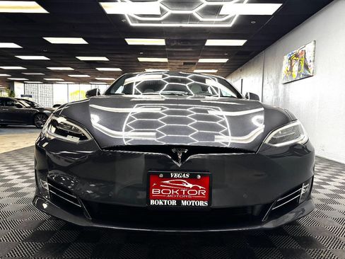 Used 2018 Tesla Model S 75D image 3