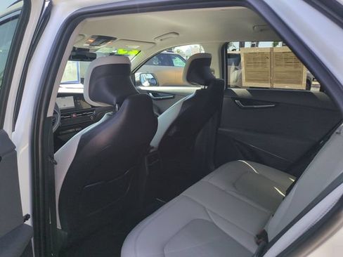 Certified 2025 Kia Niro EX FWD image 27