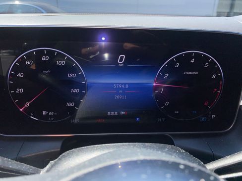 Used 2023 Mercedes-Benz GLC 300 image 11