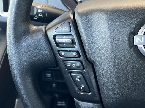 Used 2025 Nissan Frontier SV RWD image 24