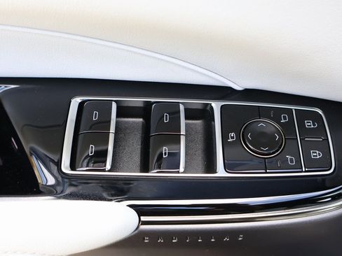 New 2026 Cadillac Lyriq Sport image 11