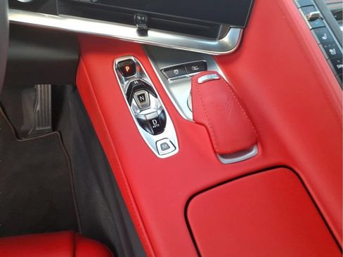 Used 2020 Chevrolet Corvette Stingray Preferred Cpe w/ 2LT Preferred Equipment Group RWD image 27