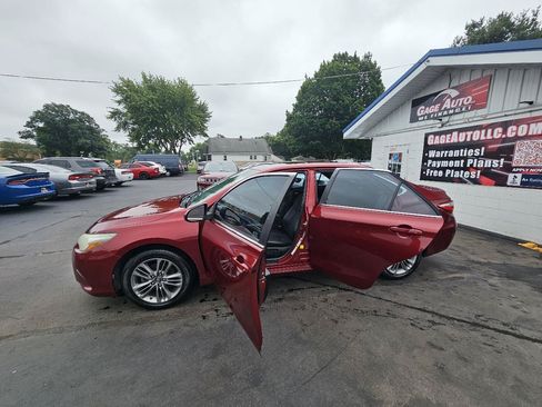 Used 2017 Toyota Camry LE FWD image 24