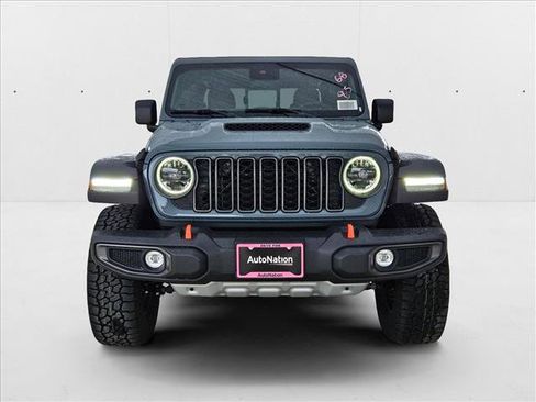 New 2025 Jeep Gladiator Mojave w/ Convenience Group image 6