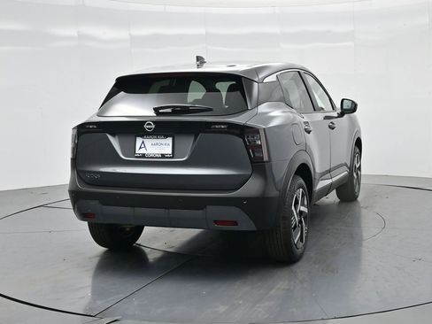 Used 2025 Nissan Kicks SV image 18