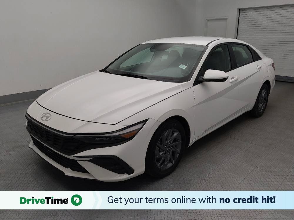 Used 2024 Hyundai Elantra SEL FWD image 1