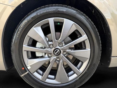 New 2026 Nissan Sentra SL w/ Floor Mat Package FWD image 27
