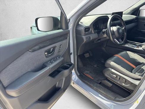 Used 2026 Honda Passport TrailSport image 2