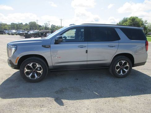 New 2026 GMC Yukon AT4 Ultimate AWD/4WD image 7