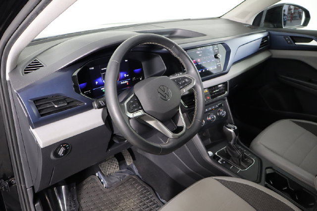 Used 2022 Volkswagen Taos SE FWD image 25