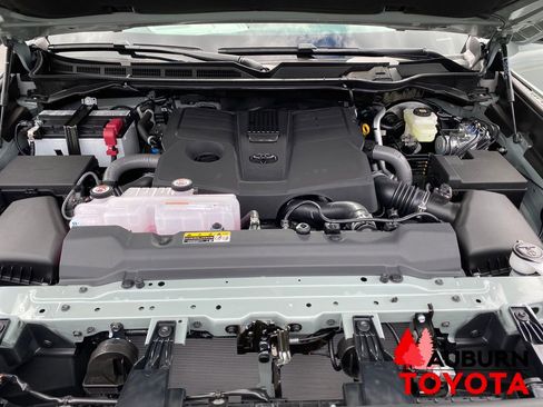 New 2026 Toyota Tundra Limited AWD/4WD image 29