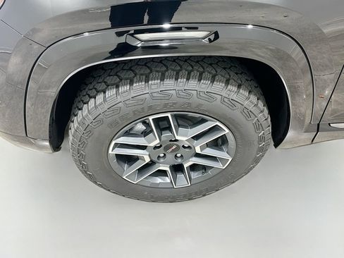 New 2026 GMC Terrain AT4 w/ Convenience Package III AWD/4WD image 32
