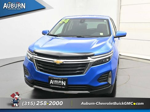 Used 2024 Chevrolet Equinox LT AWD/4WD image 3
